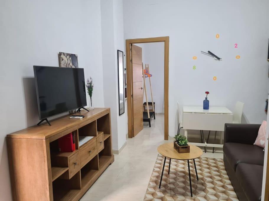 Apartamento En El Fontanal, Casa- Patio De Vecinos Sevilla Eksteriør billede
