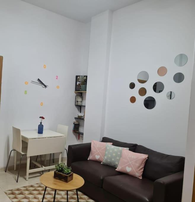 Apartamento En El Fontanal, Casa- Patio De Vecinos Sevilla Eksteriør billede