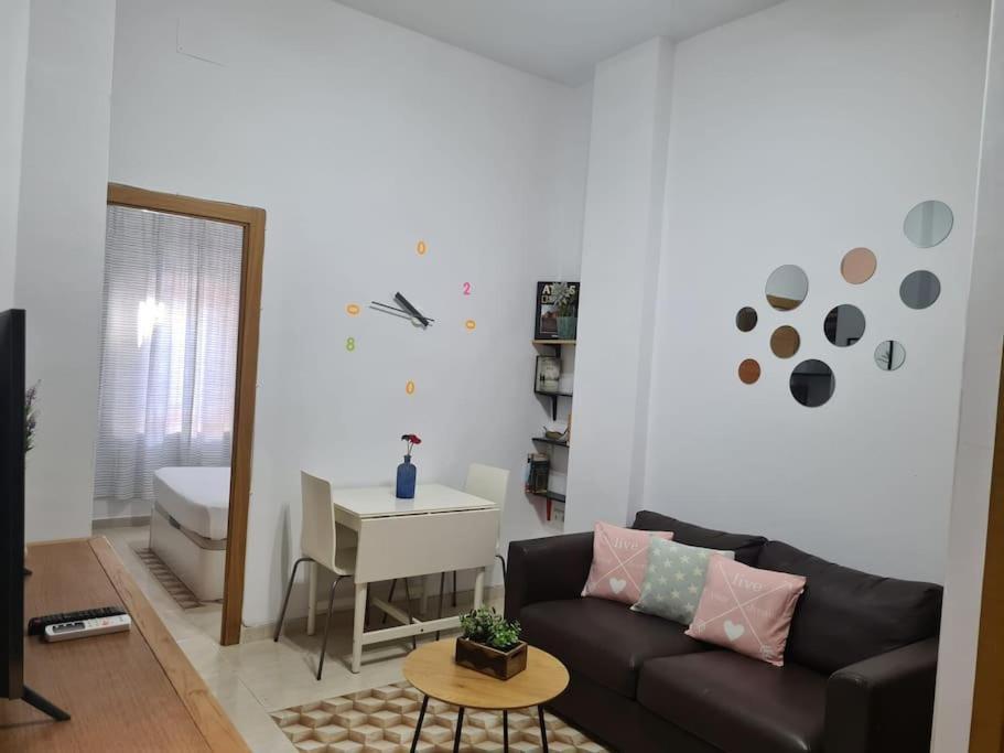 Apartamento En El Fontanal, Casa- Patio De Vecinos Sevilla Eksteriør billede