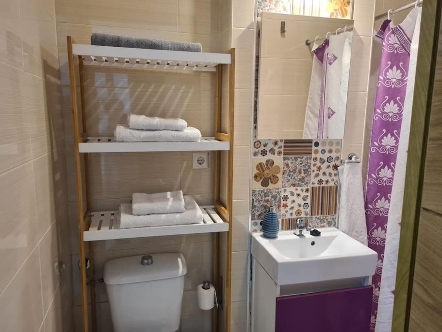 Apartamento En El Fontanal, Casa- Patio De Vecinos Sevilla Eksteriør billede